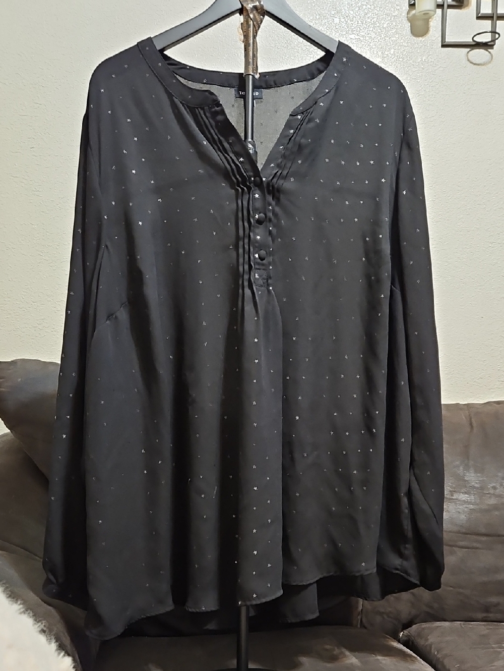 torrid Black Button-Front Long Sleeve Blouse with Tiny Star Print